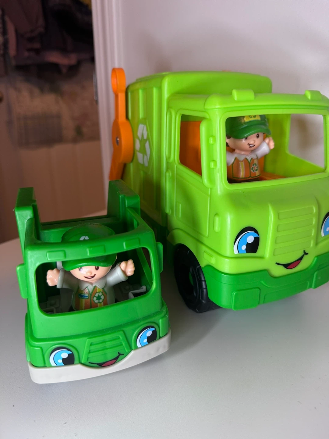 Little People Playsets and Vehicle set - photo 2