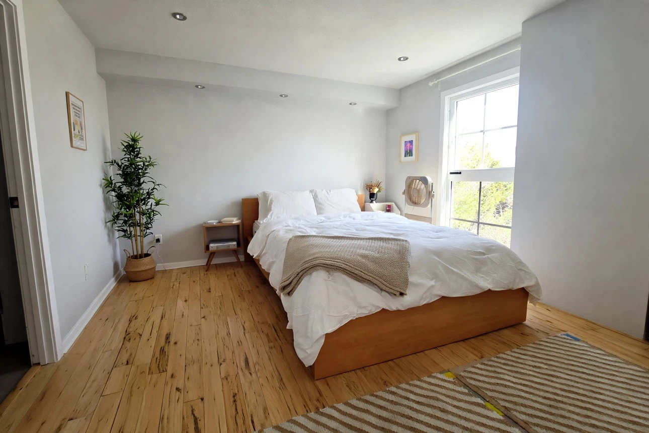 IKEA MALM Queen Bed Frame with Mattress - photo 3