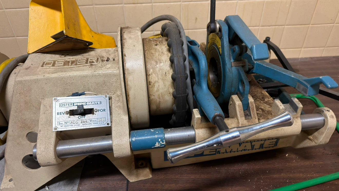 Oster Pipe-Mate pipe threading machine