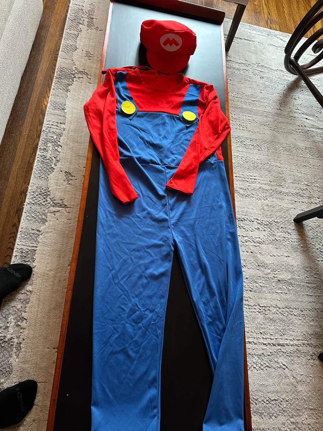 Super Mario Costume Size xl (kids age 12) - photo 3