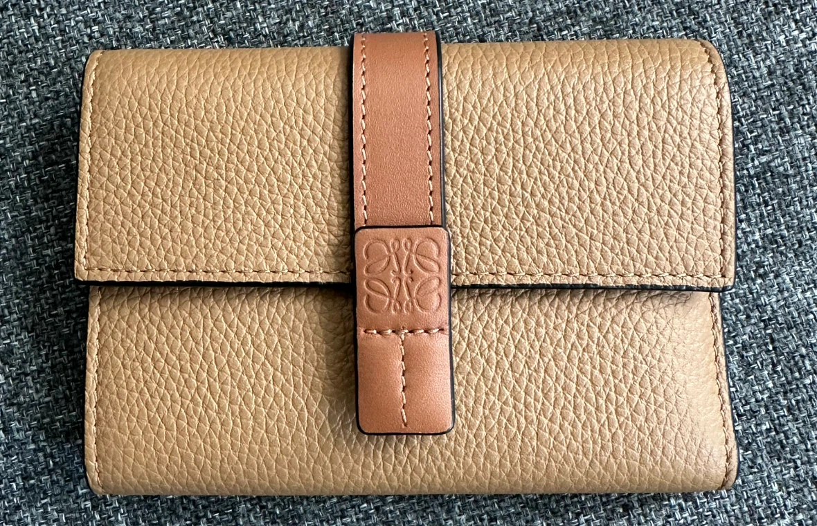 Loewe Small Vertical Wallet - photo 2