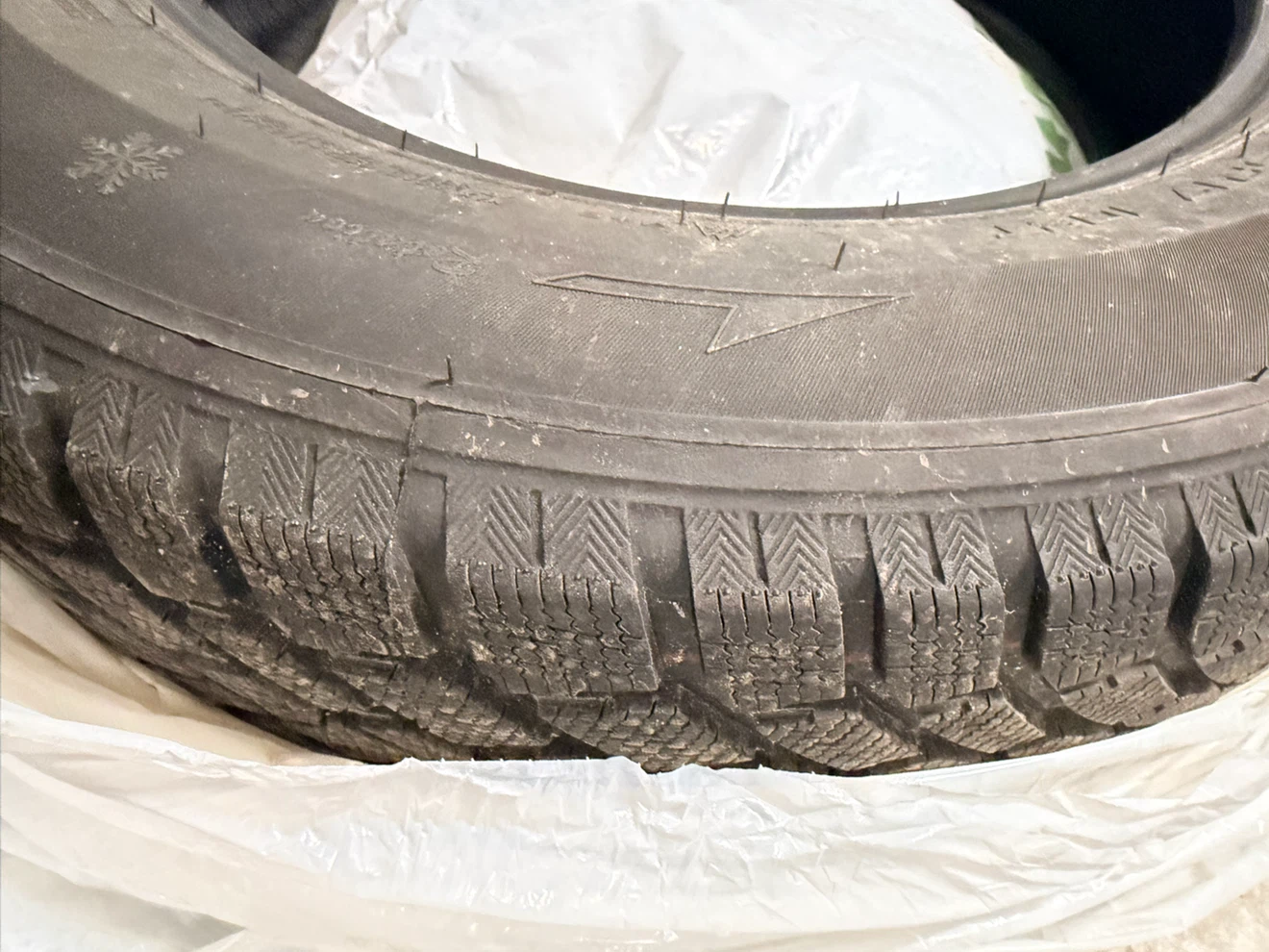 Set of 4 Giti Winter W1 tires, size 225/65R17 - photo 2