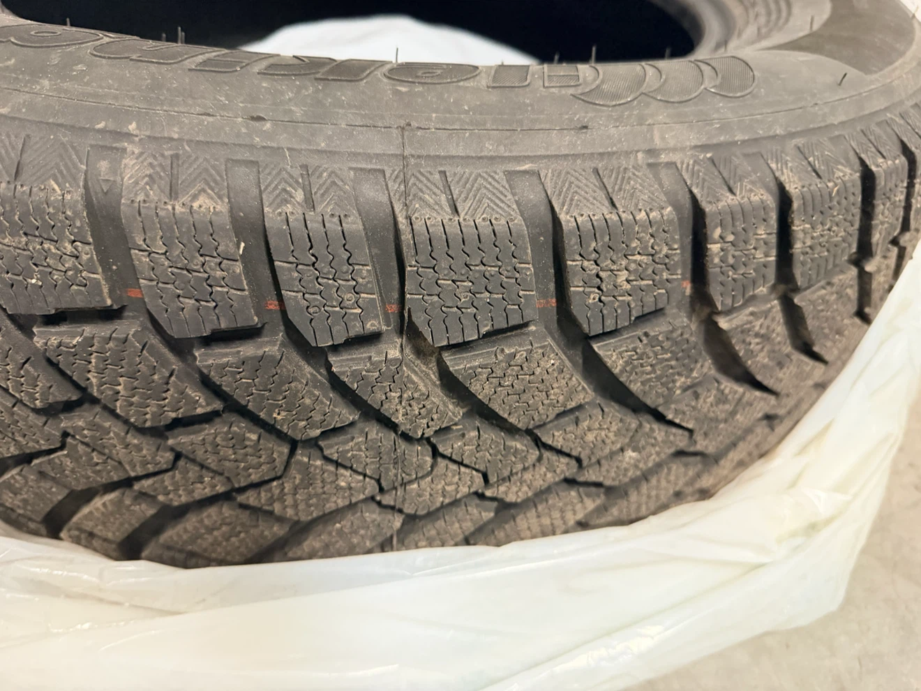 Set of 4 Giti Winter W1 tires, size 225/65R17 - photo 3