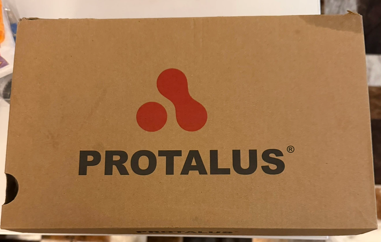 New In Box: Protalus Men’s Sandals size 11