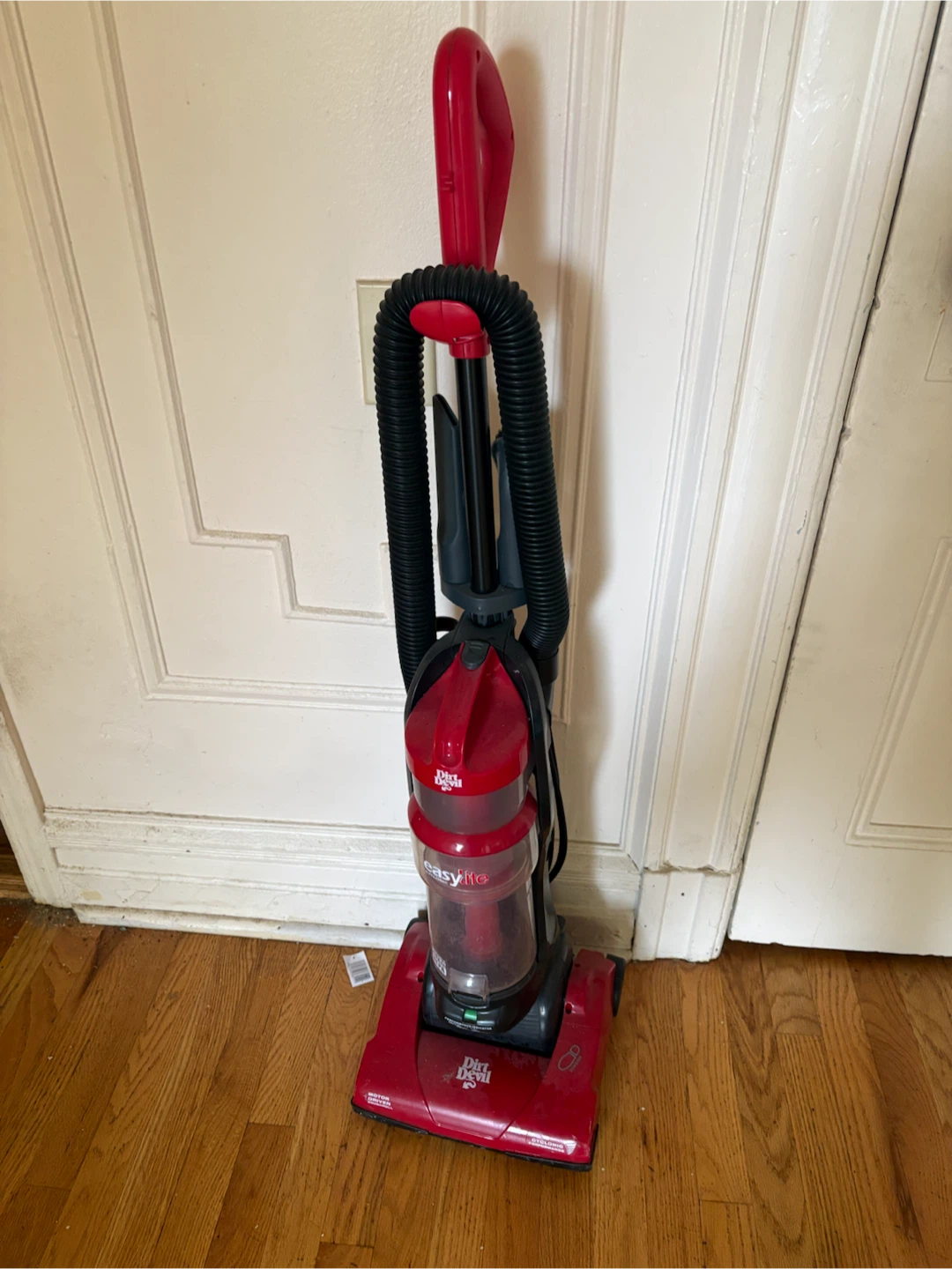 Dirt Devil Easy Lite Cyclonic Vacuum