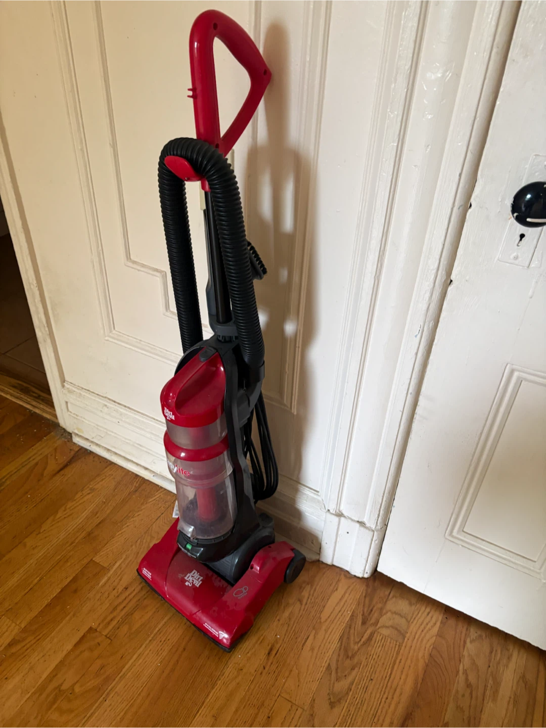Dirt Devil Easy Lite Cyclonic Vacuum - photo 2