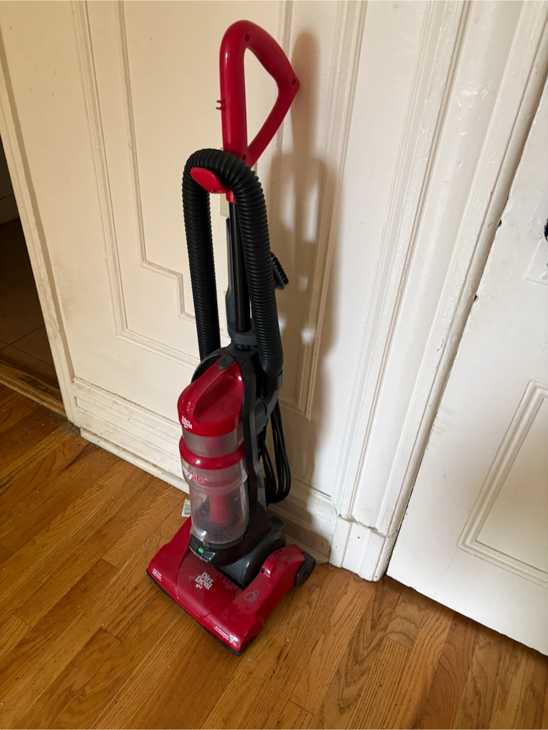 Dirt Devil Easy Lite Cyclonic Vacuum - photo 3