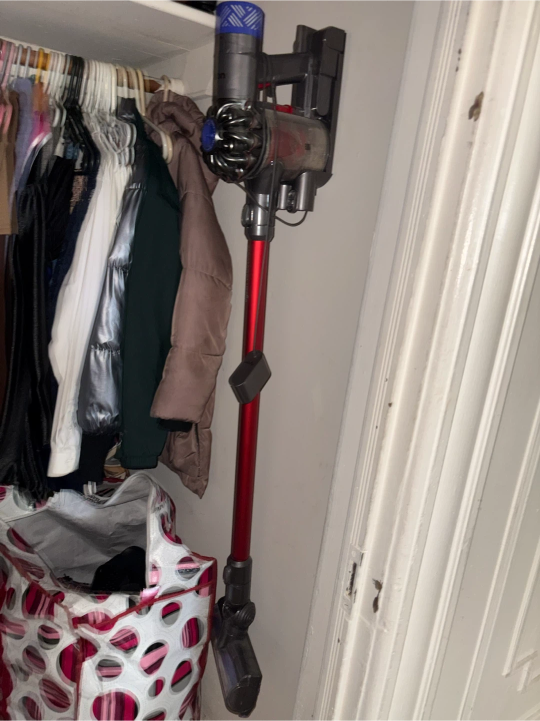 Dyson V8 Absolute Cordless Vacuum - photo 2
