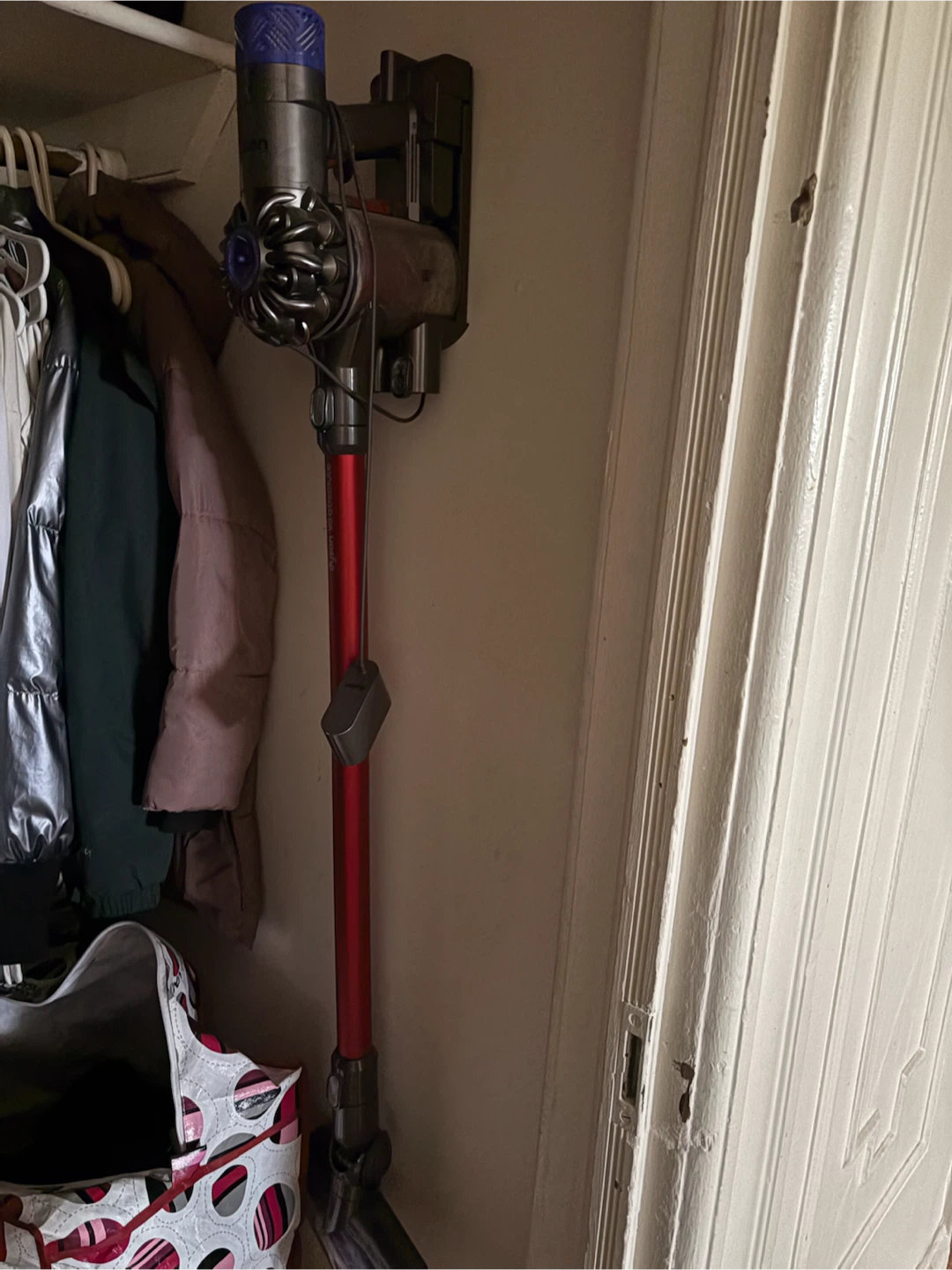 Dyson V8 Absolute Cordless Vacuum - photo 3