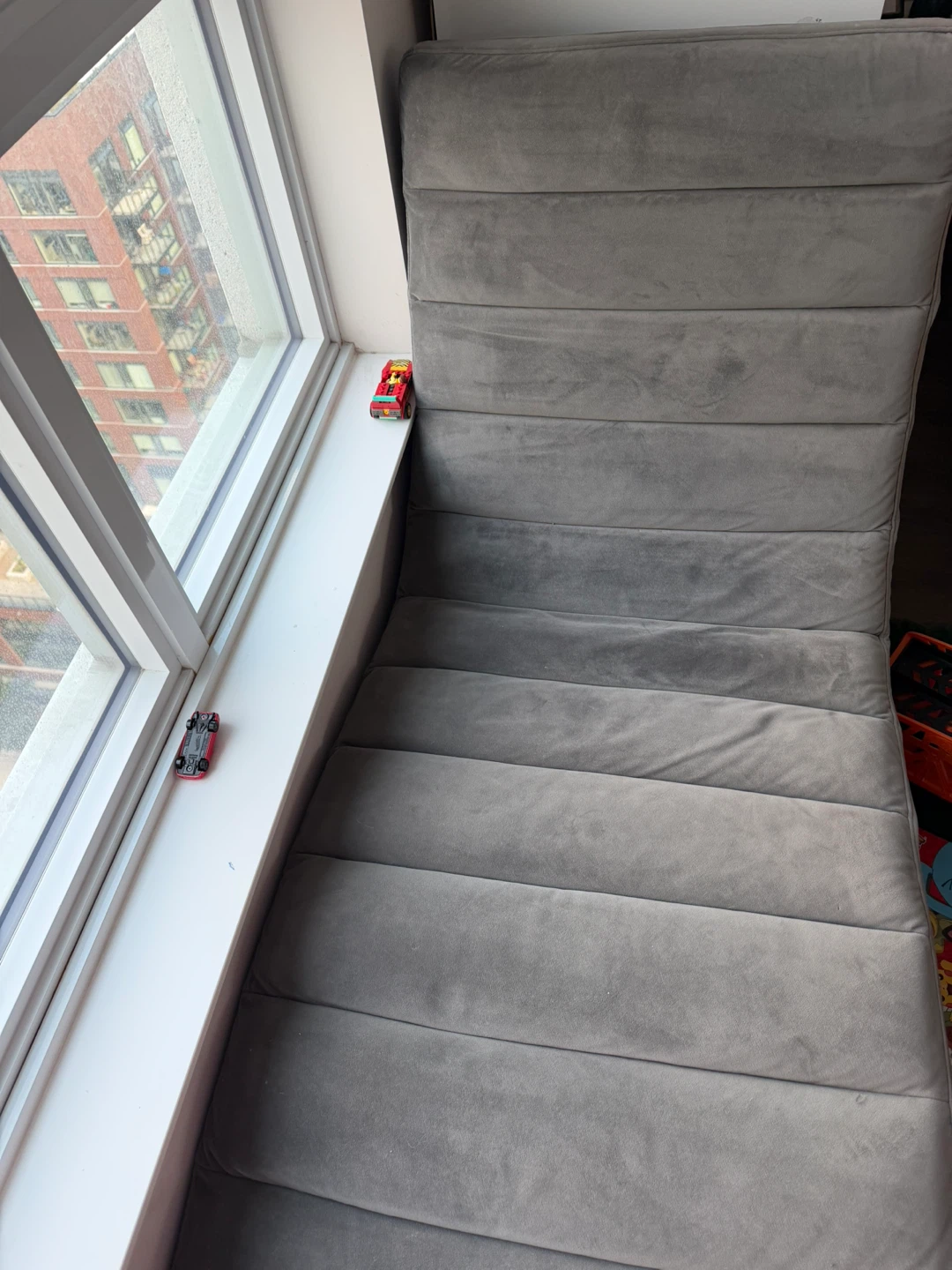 Grey Velvet Chaise Lounge Chair - photo 2