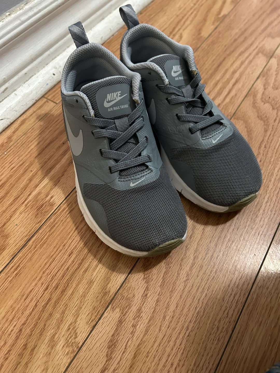 Size 13C Nike Air Max Tavas Grey Sneakers - photo 3