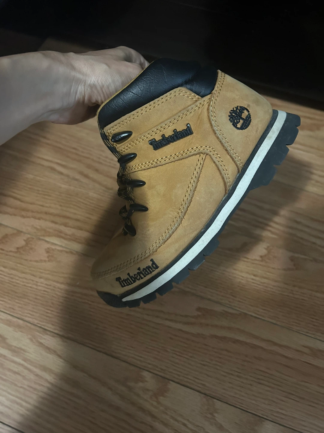 Size 13.5 Timberland Boys Boots - photo 2