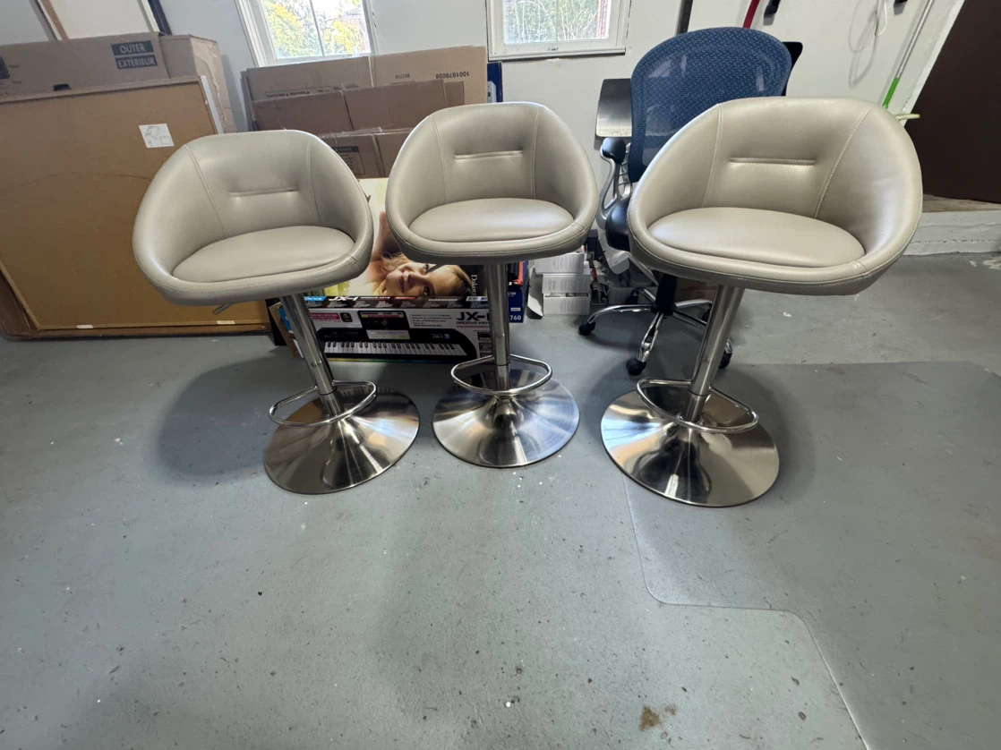 Set of 3 beige swivel bar stools - photo 5