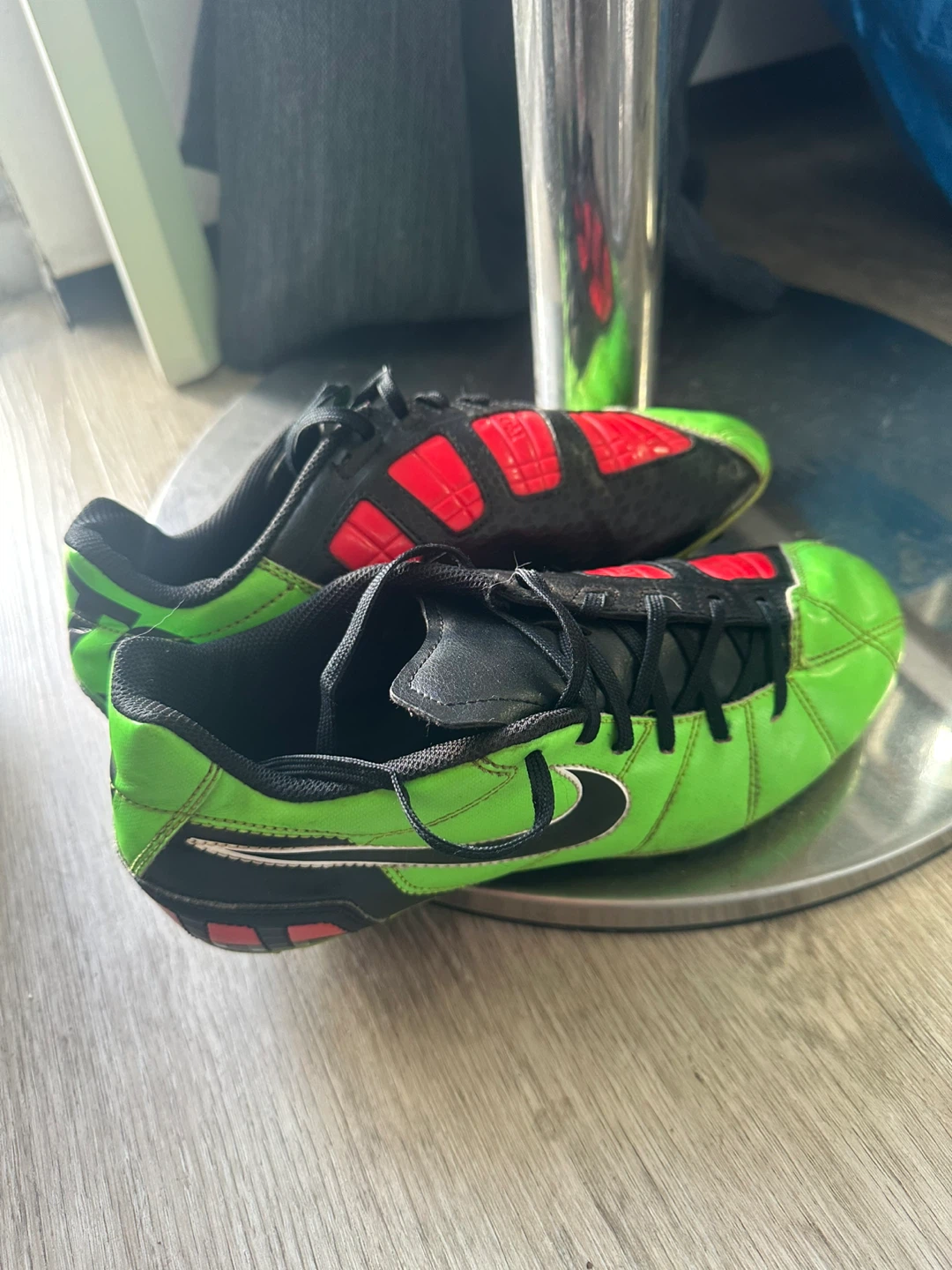 Nike Soccer Cleats Youth Size 5Y - photo 2