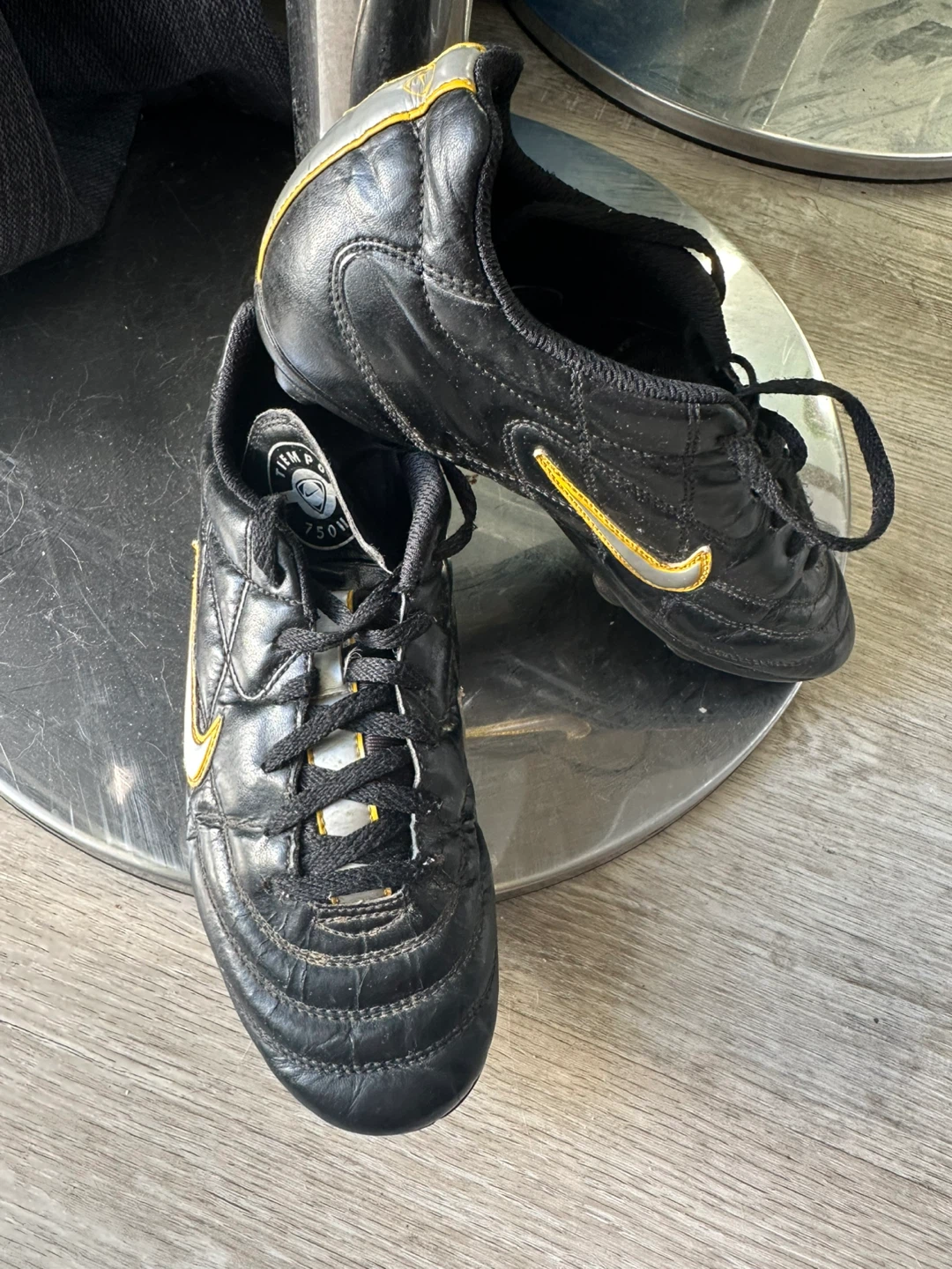 Nike Tiempo Soccer Cleats Black/Gold Size 5.5Y