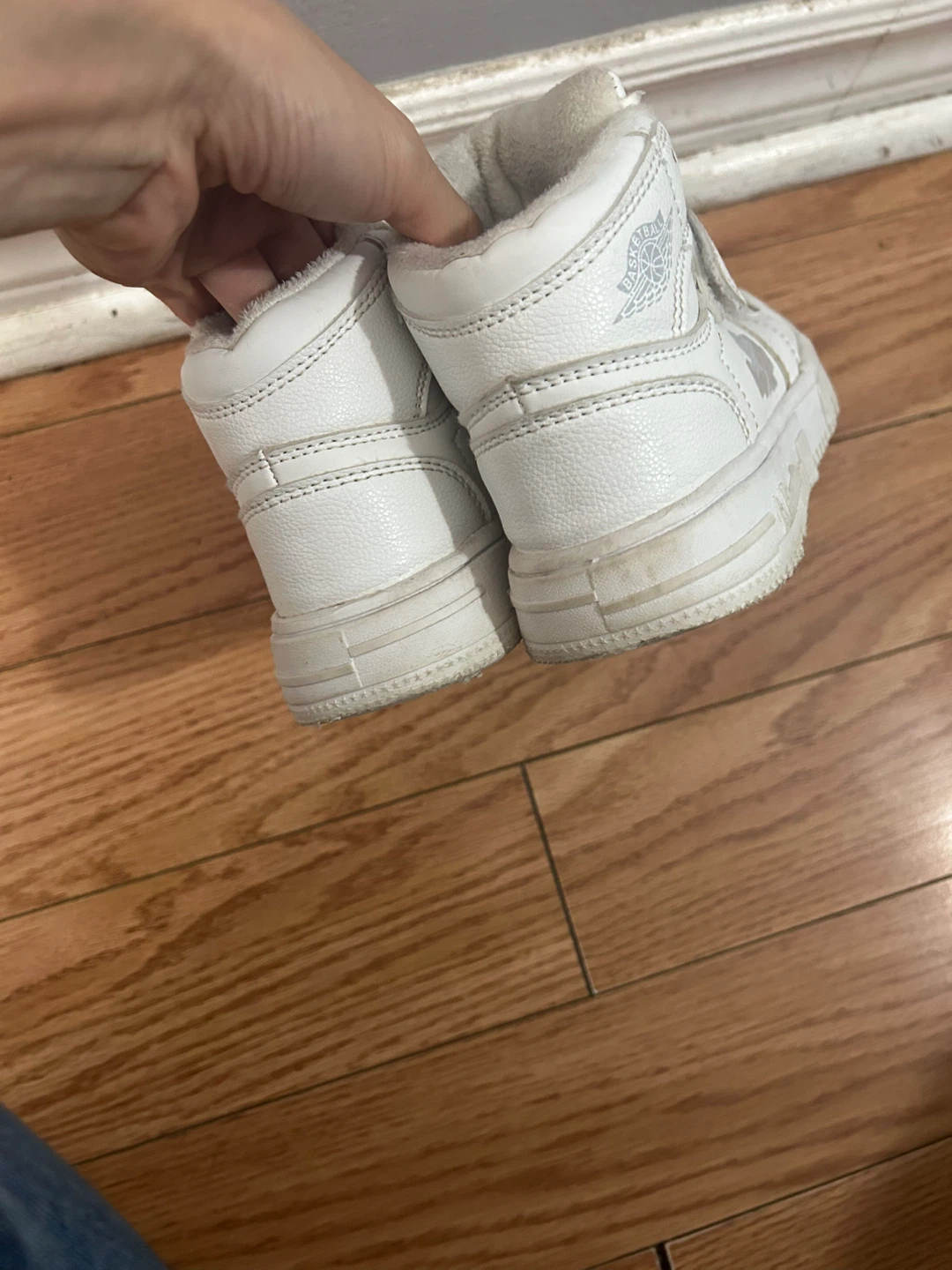 Size 10 White high-top children's sneakers - photo 3