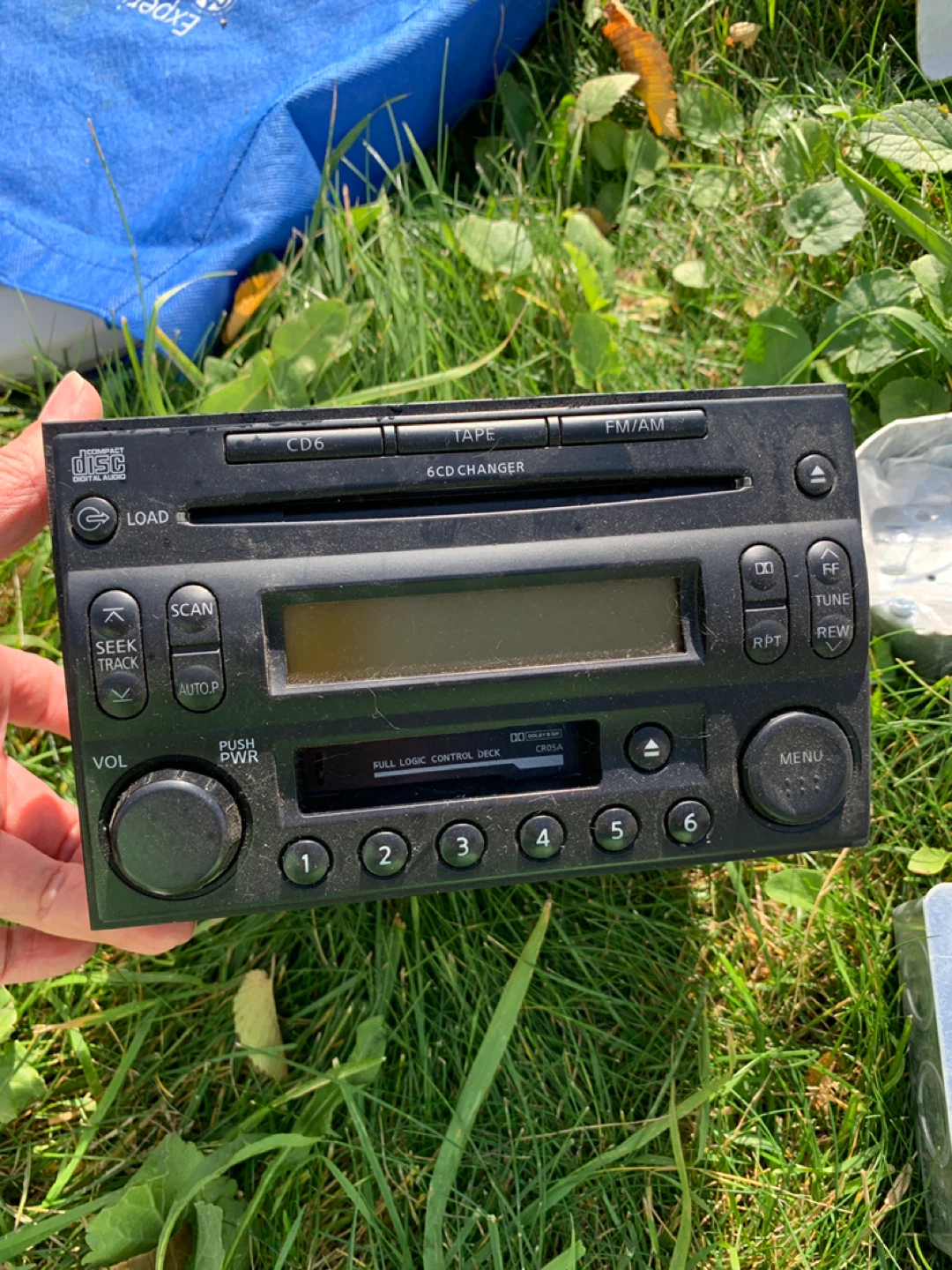 Nissan Clarion Car Radio Stereo 6-cd changer, cassette player.