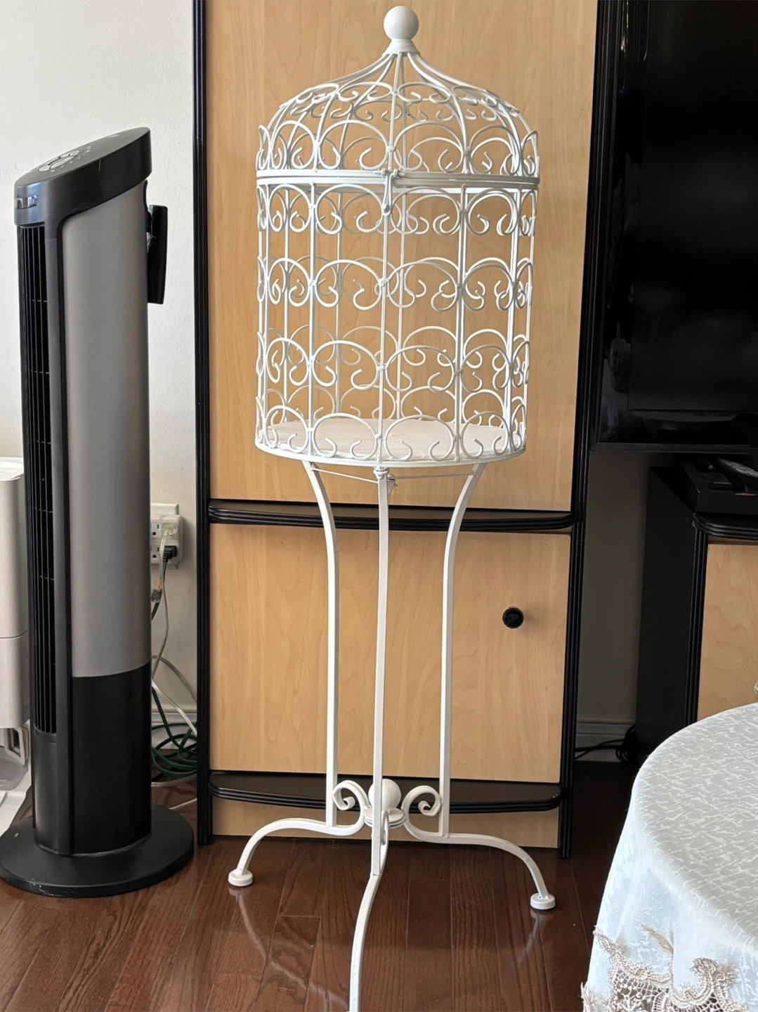 White Metal Decorative Birdcage Stand