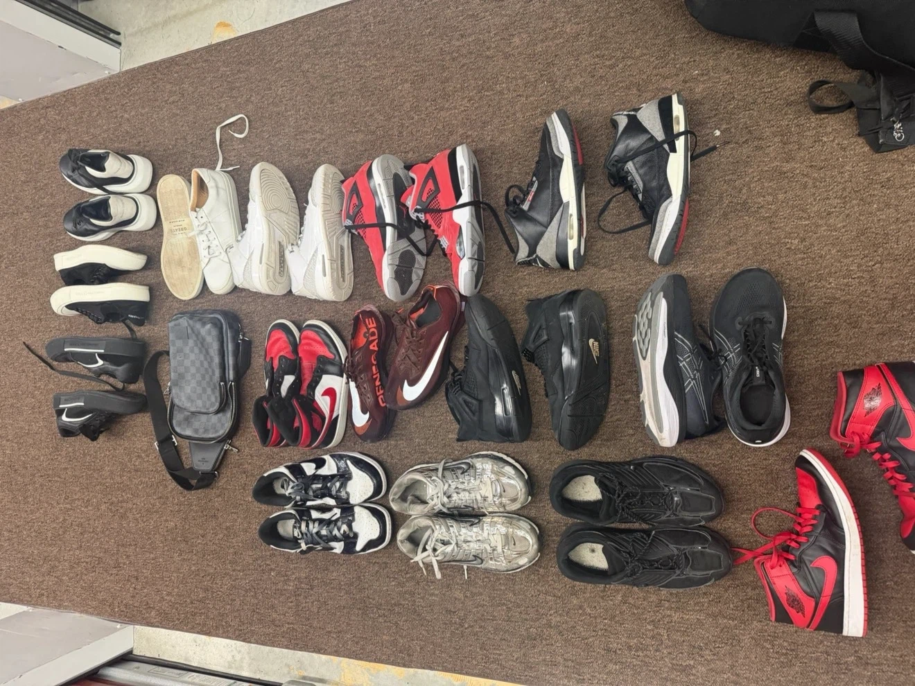 Mix of Jordans - Nike Running- Fashion replicas -Fashion bag