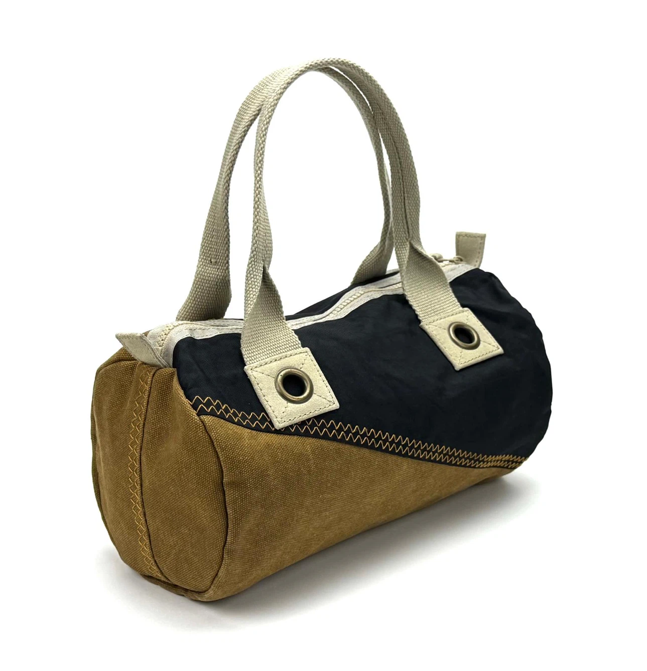 Canvas barrel handbag - photo 4