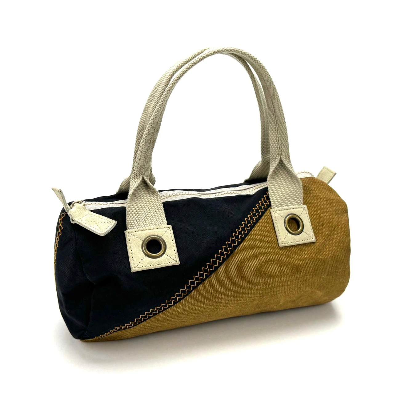 Canvas barrel handbag - photo 5