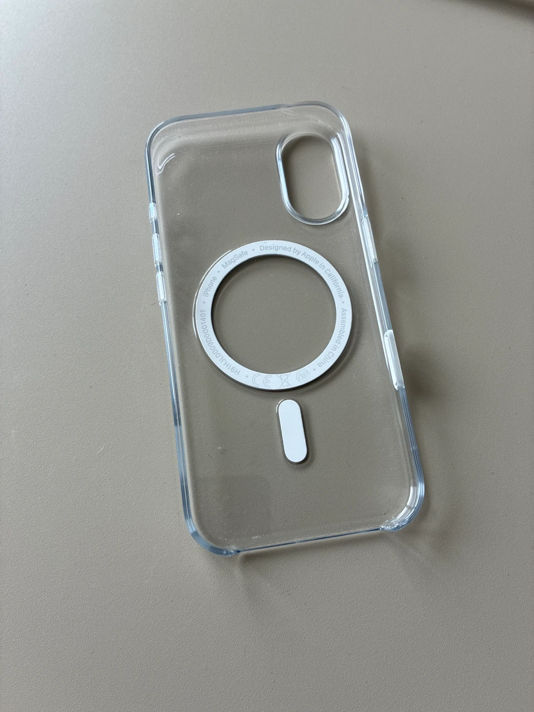 Apple Clear Case with MagSafe for iPhone 17