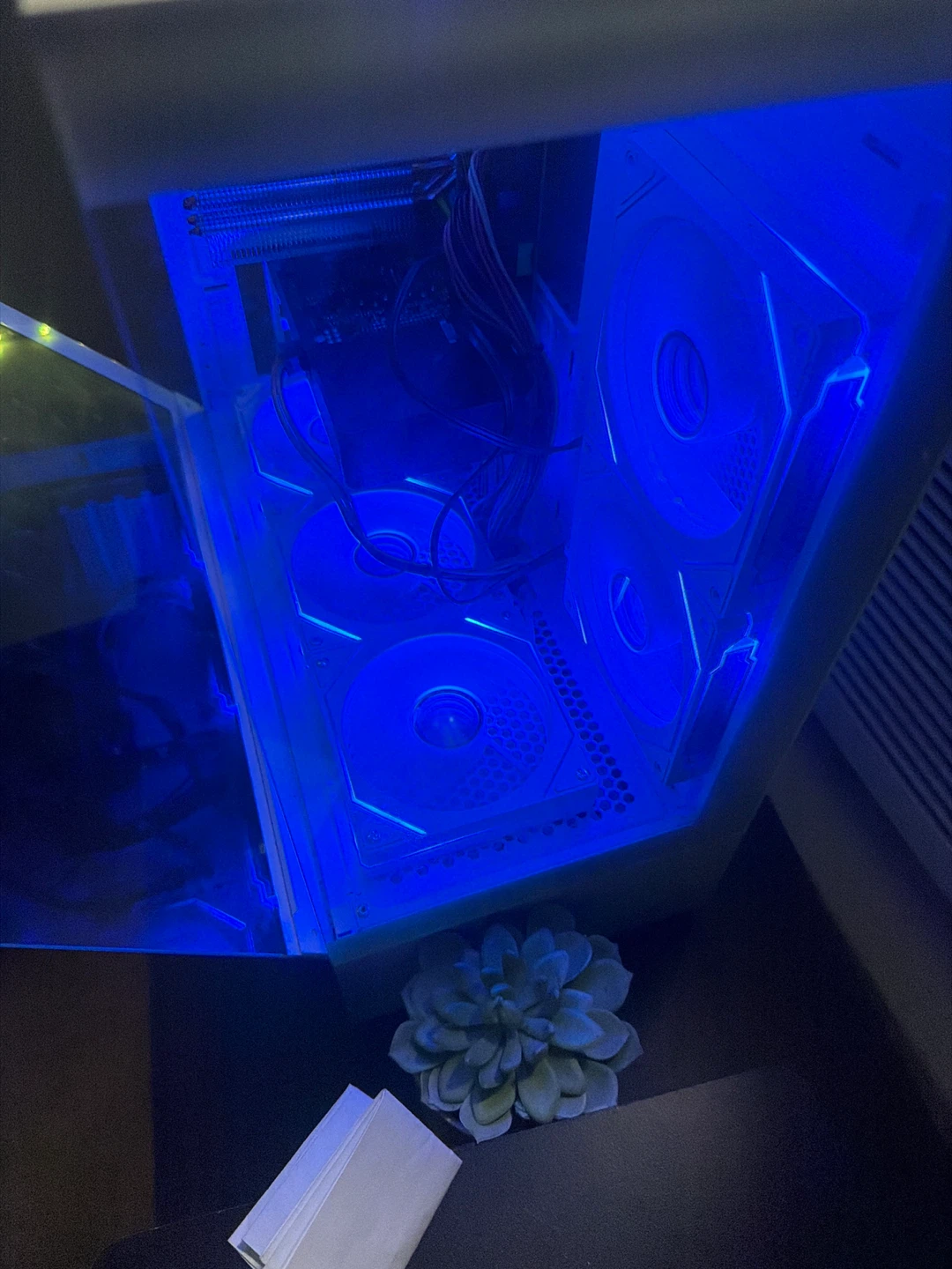 White Desktop PC  with RGB Fans gtx 660 - photo 2