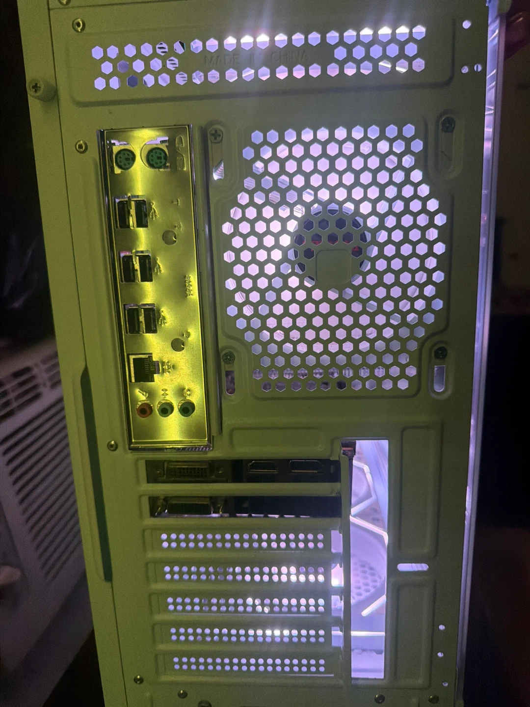 White Desktop PC  with RGB Fans gtx 660 - photo 4