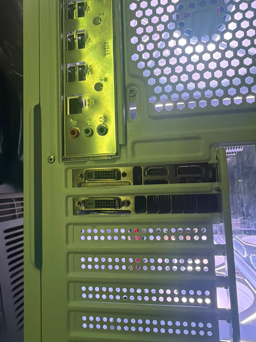 White Desktop PC  with RGB Fans gtx 660 - photo 5