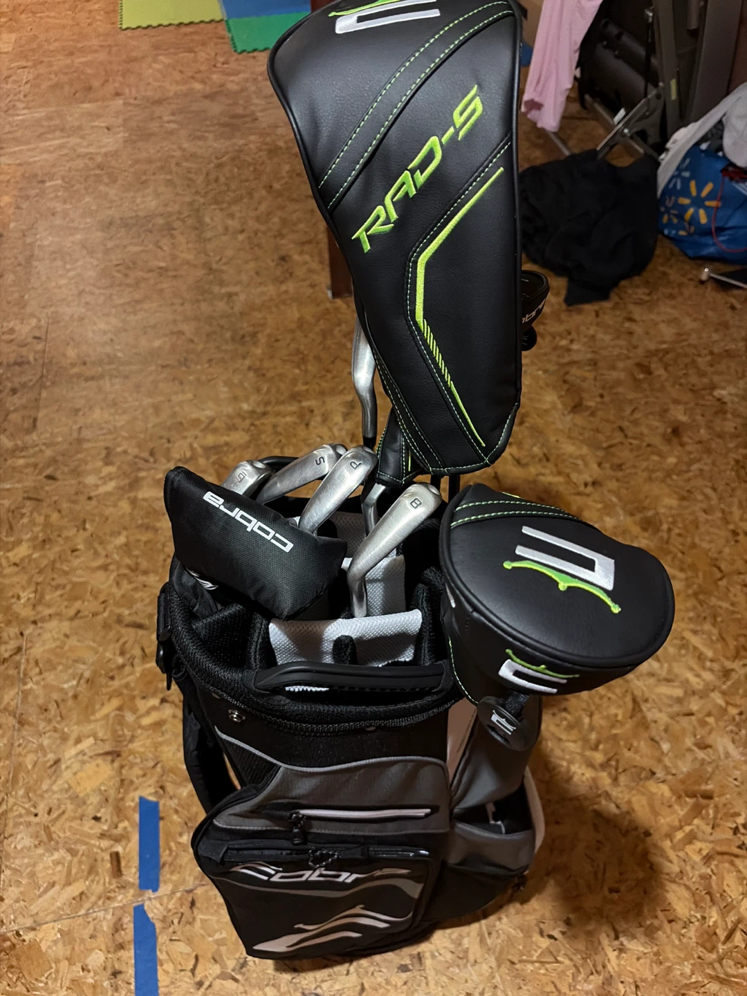 Cobra Rad-Speed Golf Club Set with Bag