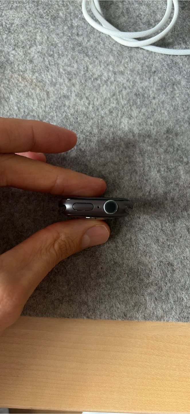 Apple Watch Series 5 40mm - photo 3