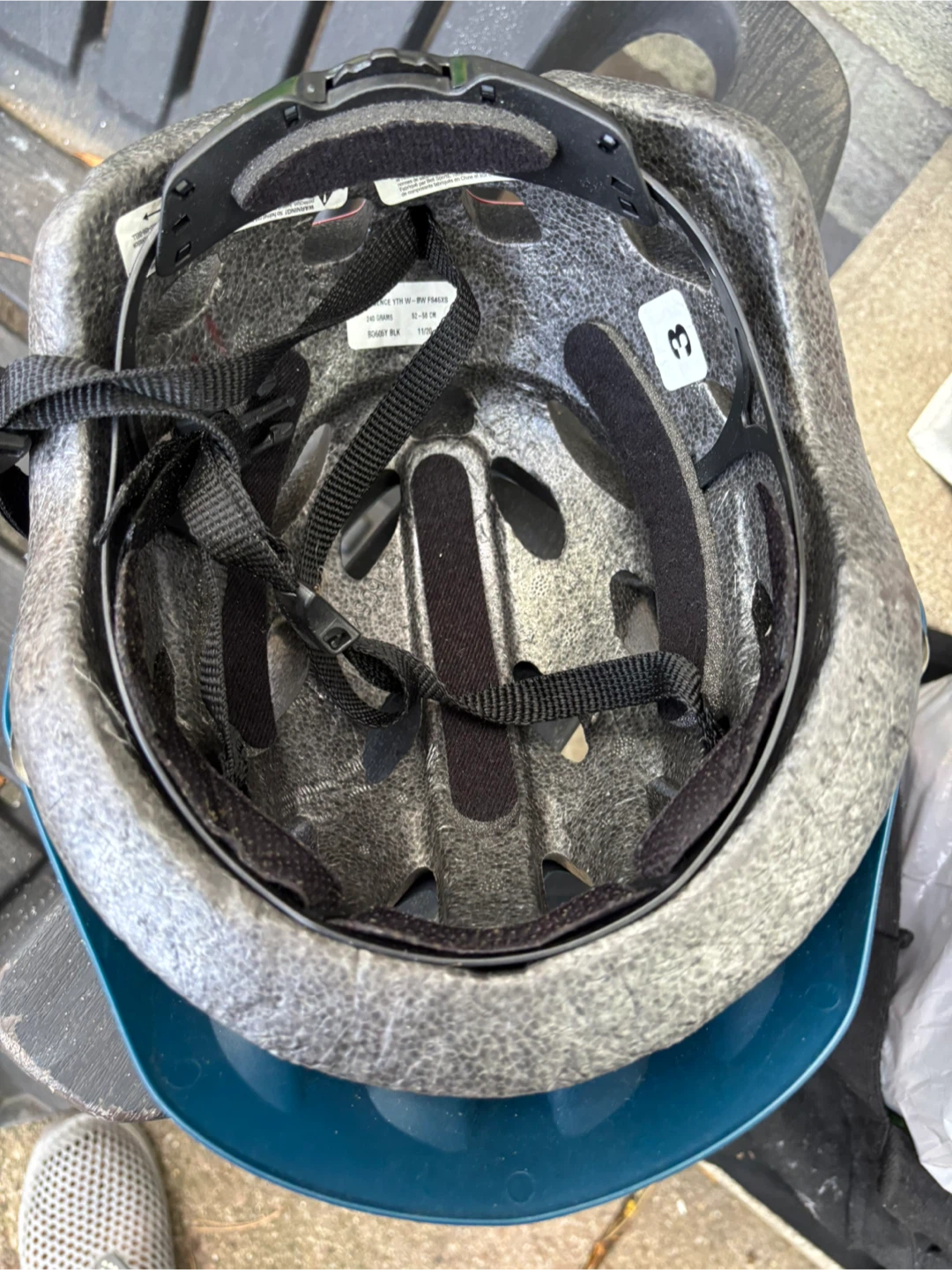 Two Bell Bicycle Helmets - photo 3