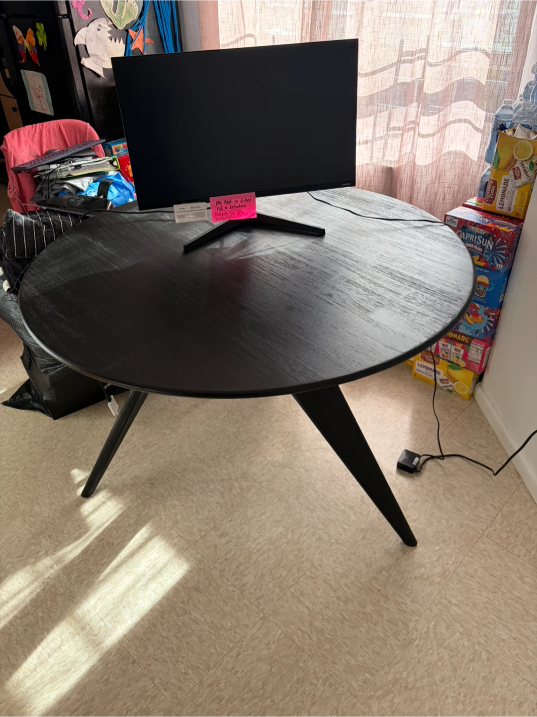 Black Round Dining Table - photo 3