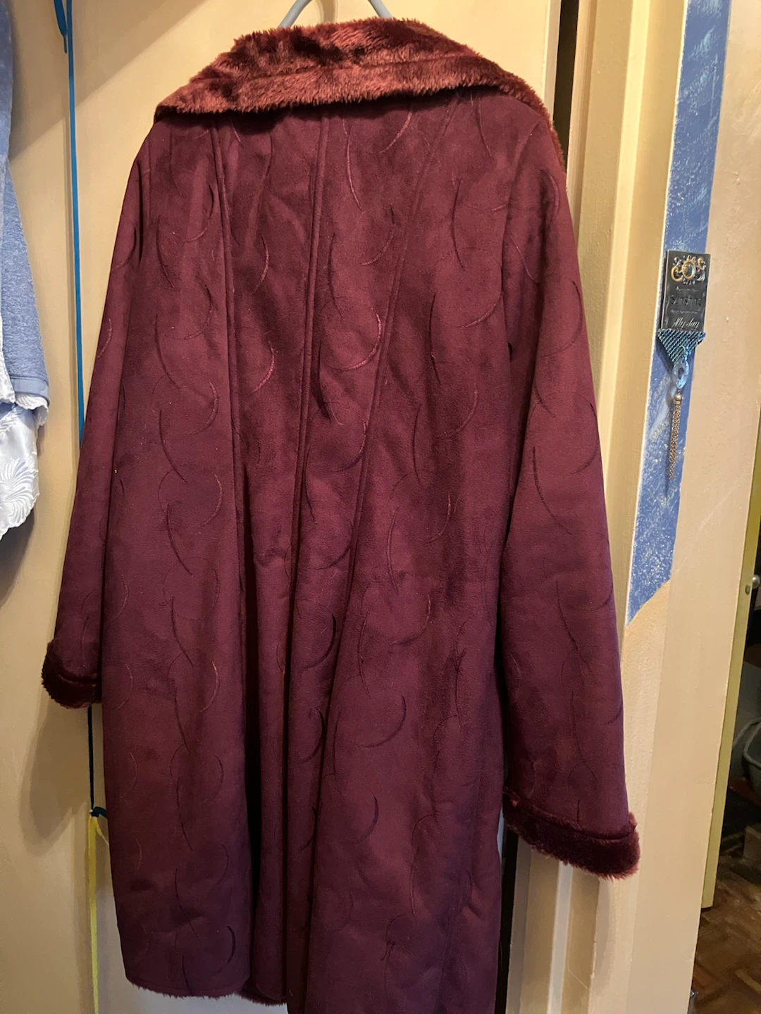 Burgundy Faux Fur Trimmed Coat - photo 2