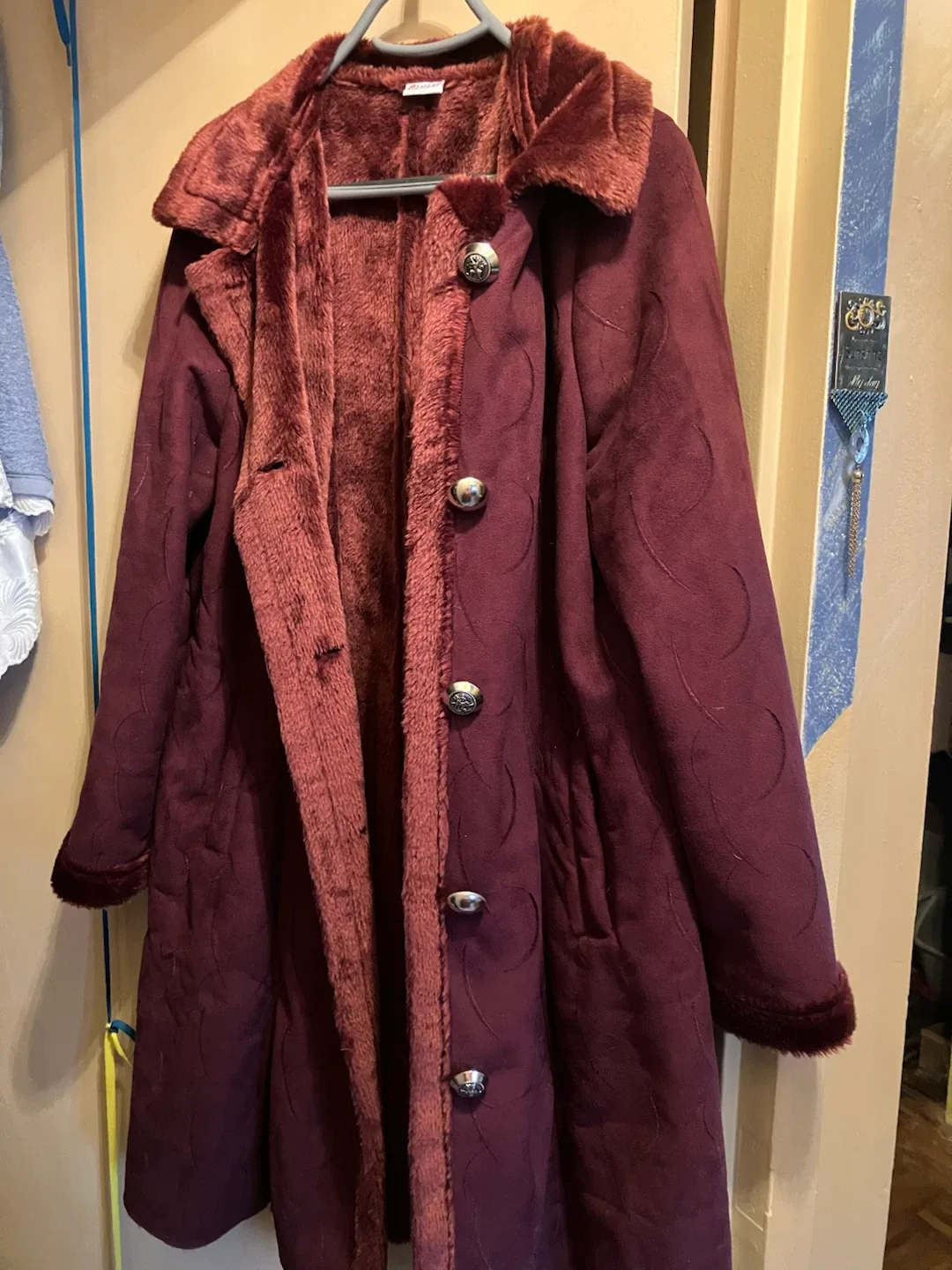 Burgundy Faux Fur Trimmed Coat - photo 4