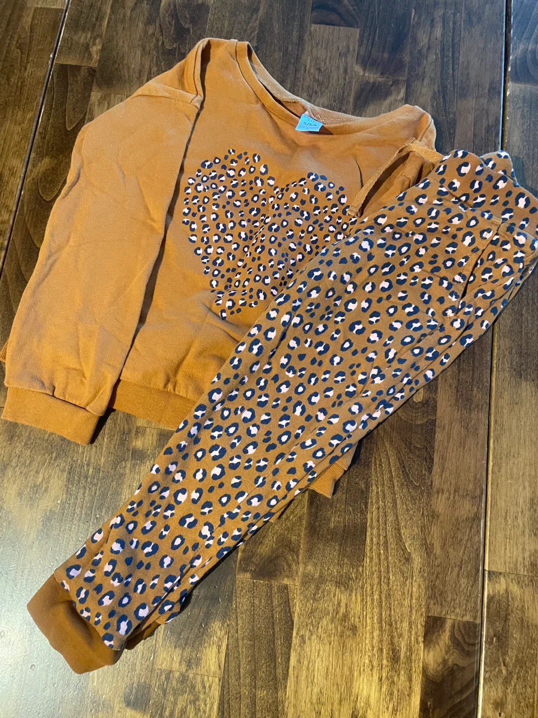 Carter’s Kids Leopard Outfit Set