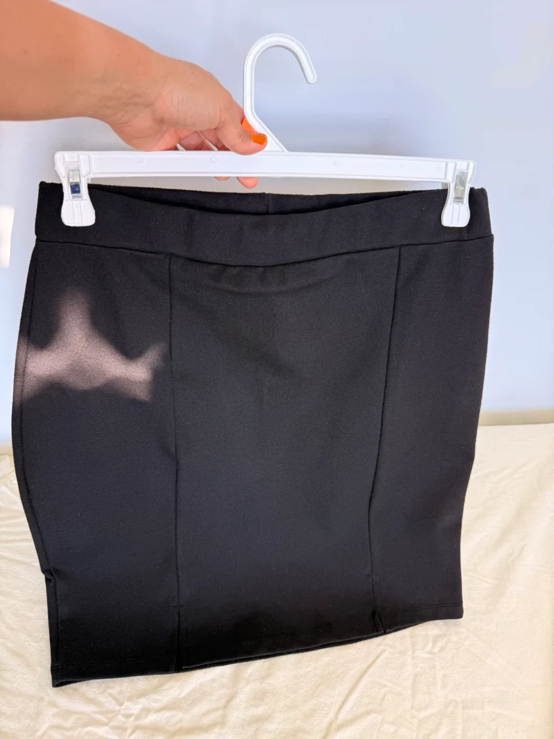 Black mini skirt M-L