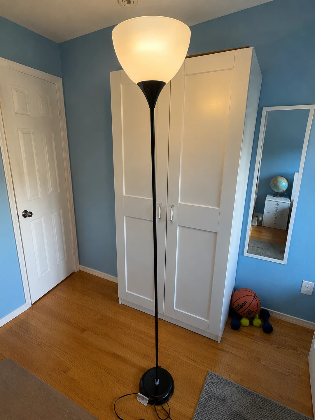 Black Floor Lamp