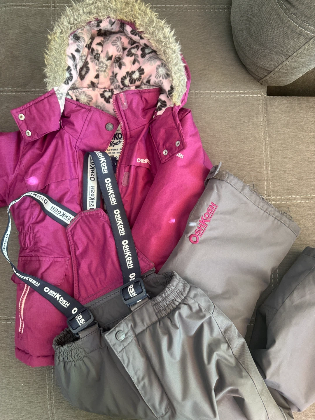 Oshkosh Snow Suit size 6 girls
