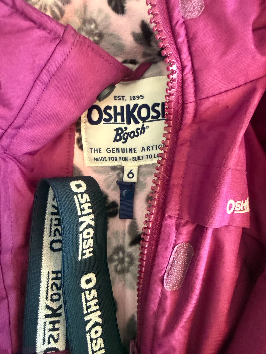 Oshkosh Snow Suit size 6 girls - photo 2