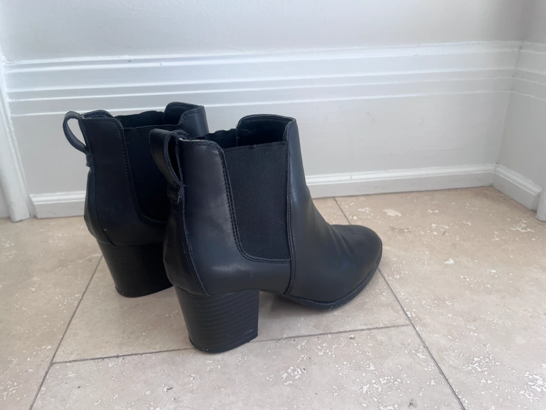 Women's Black Ankle Boots - photo 2