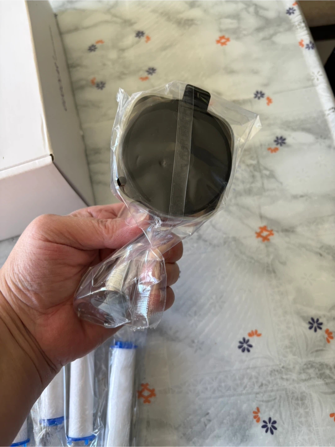 Brand New GUGOLAR Filtered Shower Head Set - photo 3