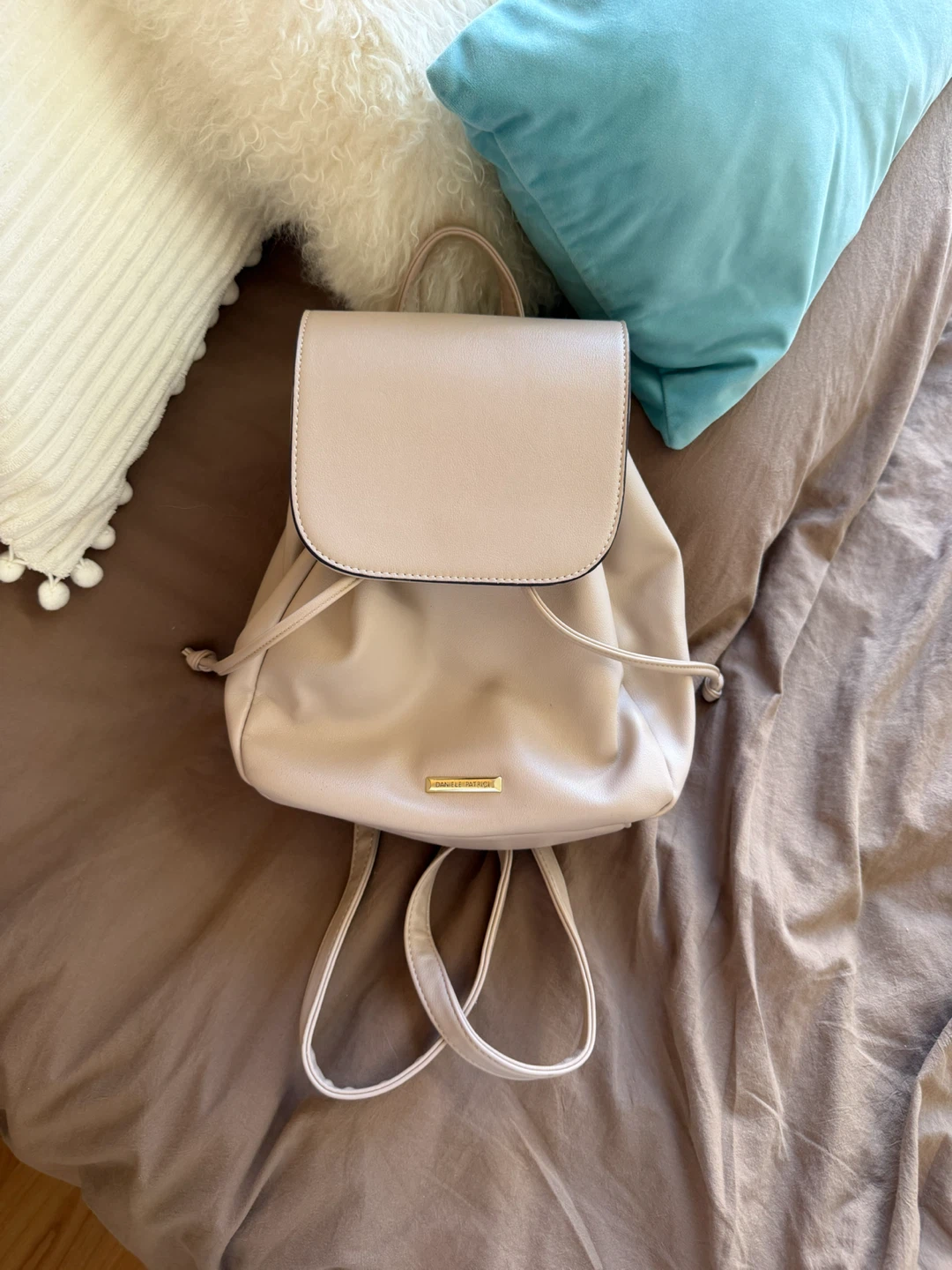 Minor damage - Daniele Patrici beige drawstring backpack