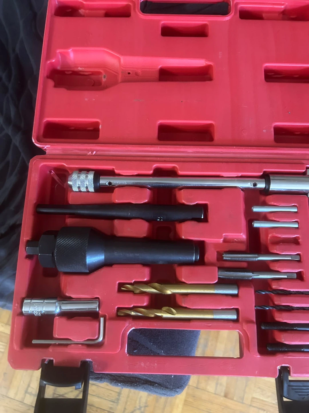 Bolt Extractor and Drill Bit Set