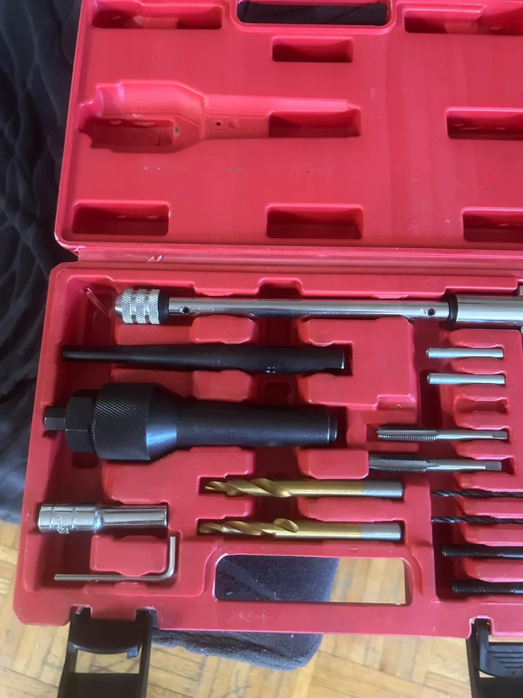 Bolt Extractor and Drill Bit Set