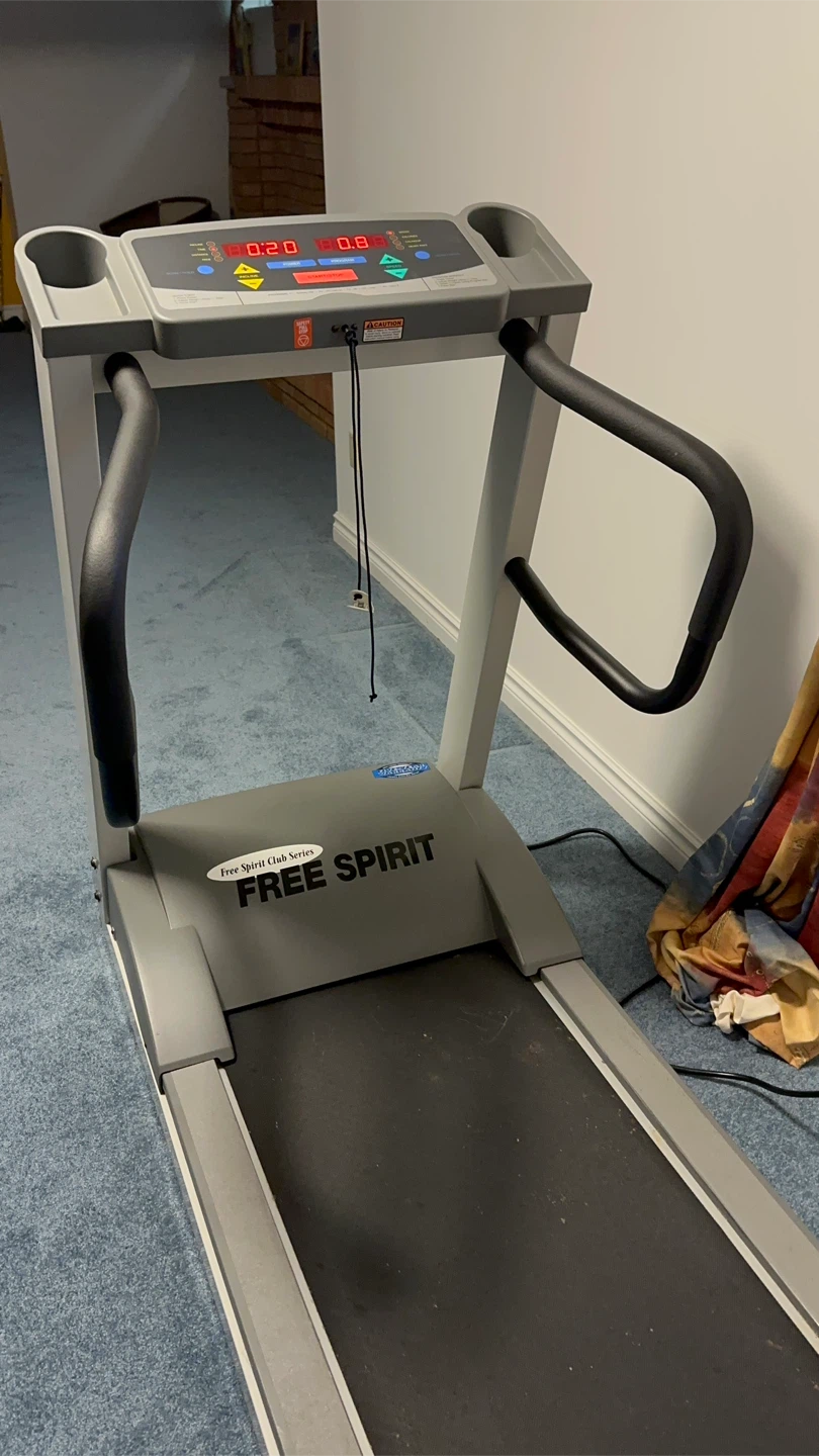 Free Spirit Club Series Treadmill - photo 3