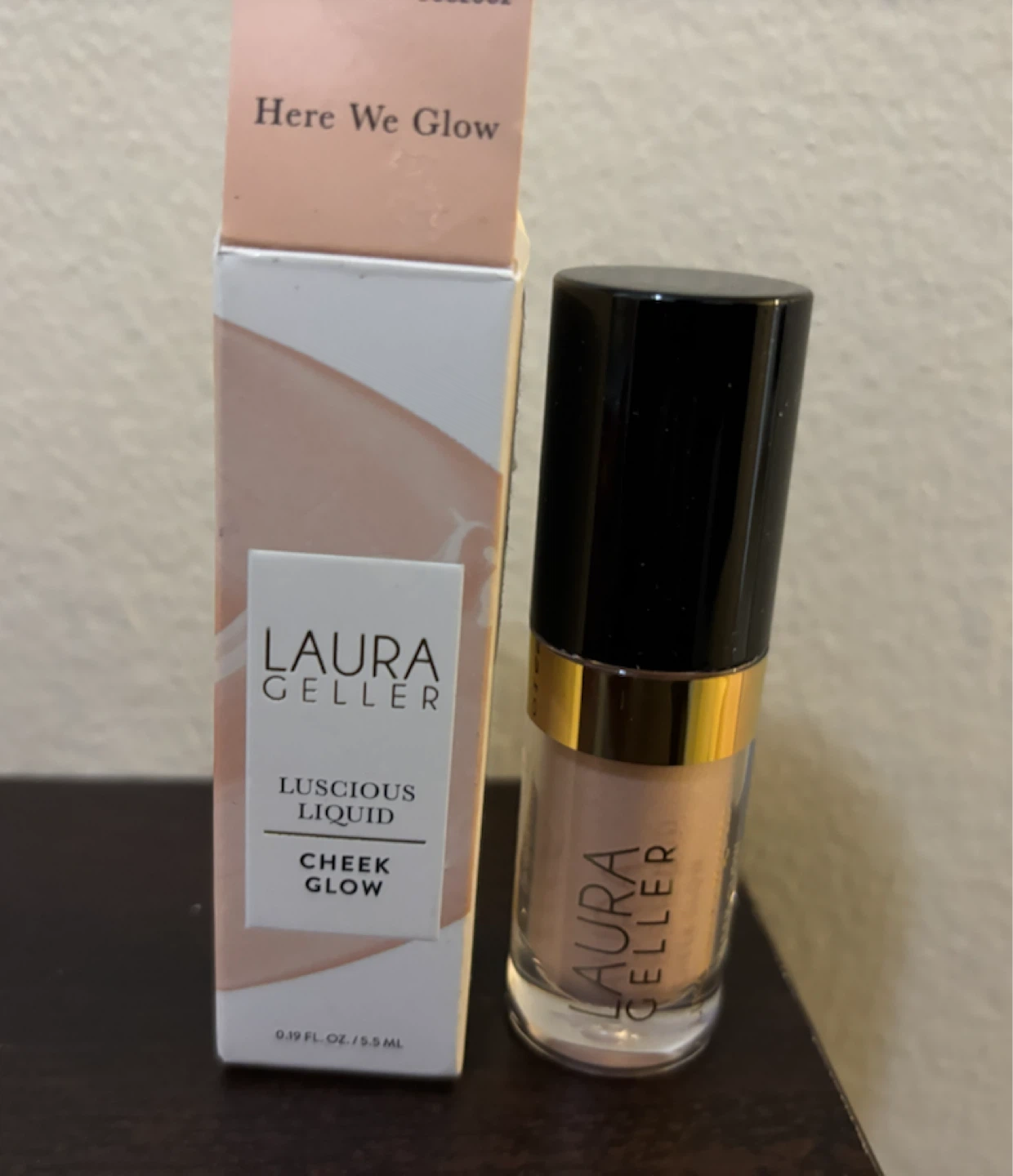 NEW-Laura Geller Luscious Liquid Cheek Glow