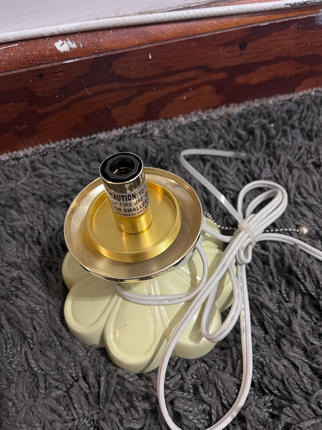 Vintage Pale Yellow Table Lamp - photo 2