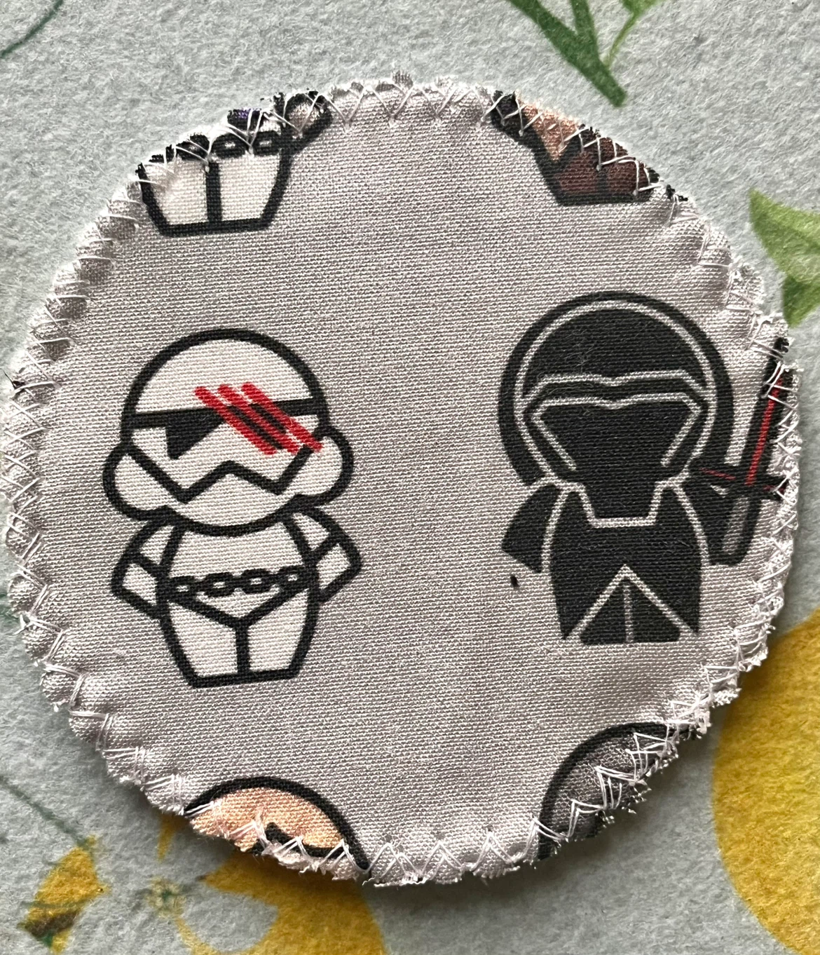 (5) Star Wars Fabric Washable Makeup Remover Pads w/Zorb - photo 3