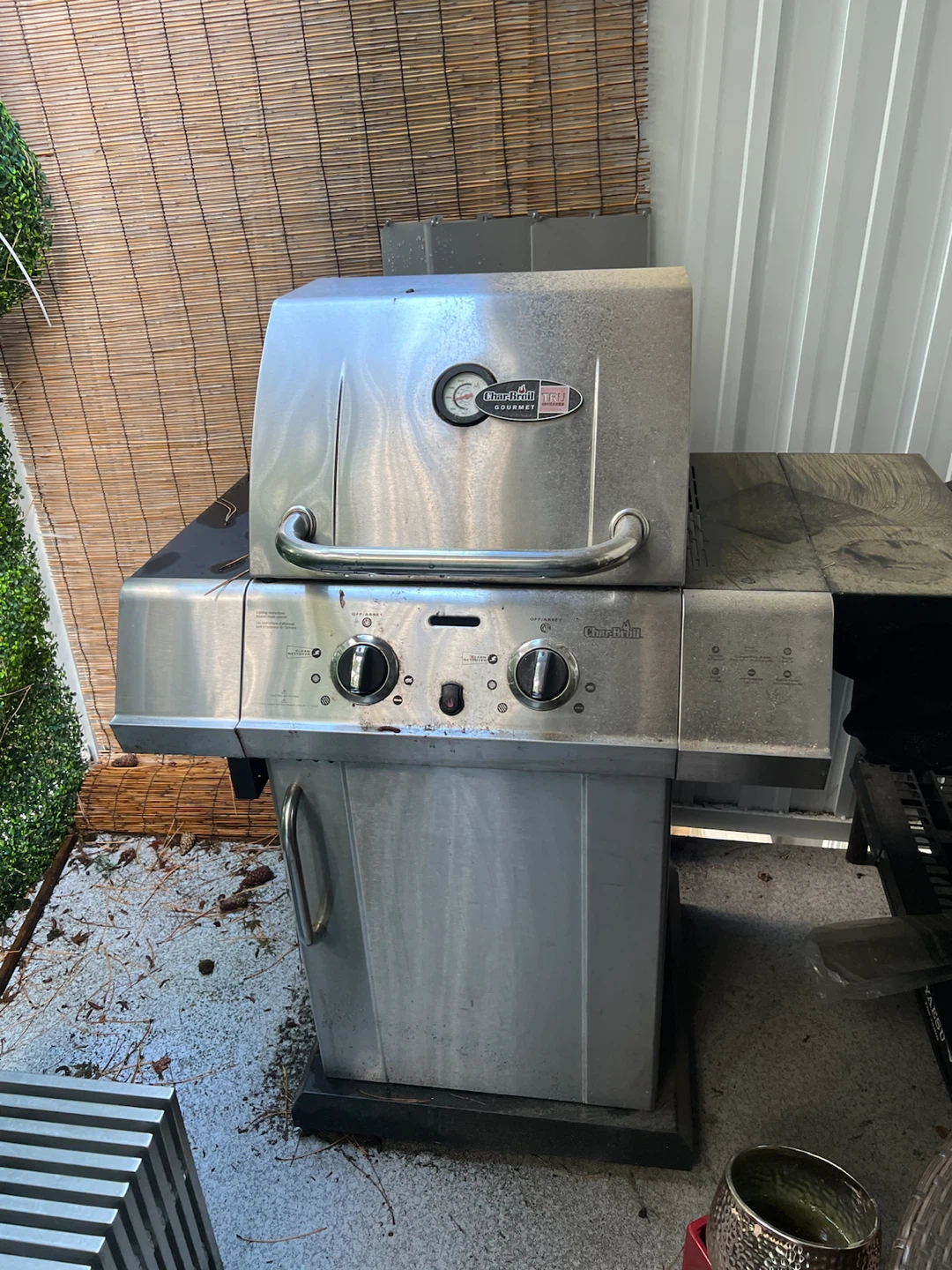 Char-Broil Gourmet TRU-Infrared 2-Burner Grill